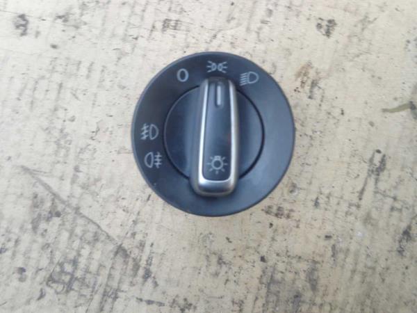 COMMODO VW POLO 6R ( PHARE UNIQUEMENT ) - Vue 1